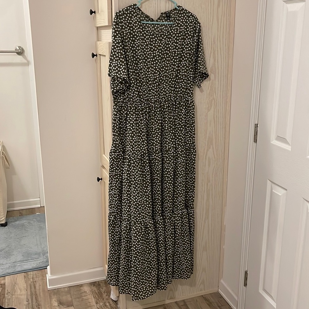 Daisy floral ruffle hem swing maxi dress from SHEIN